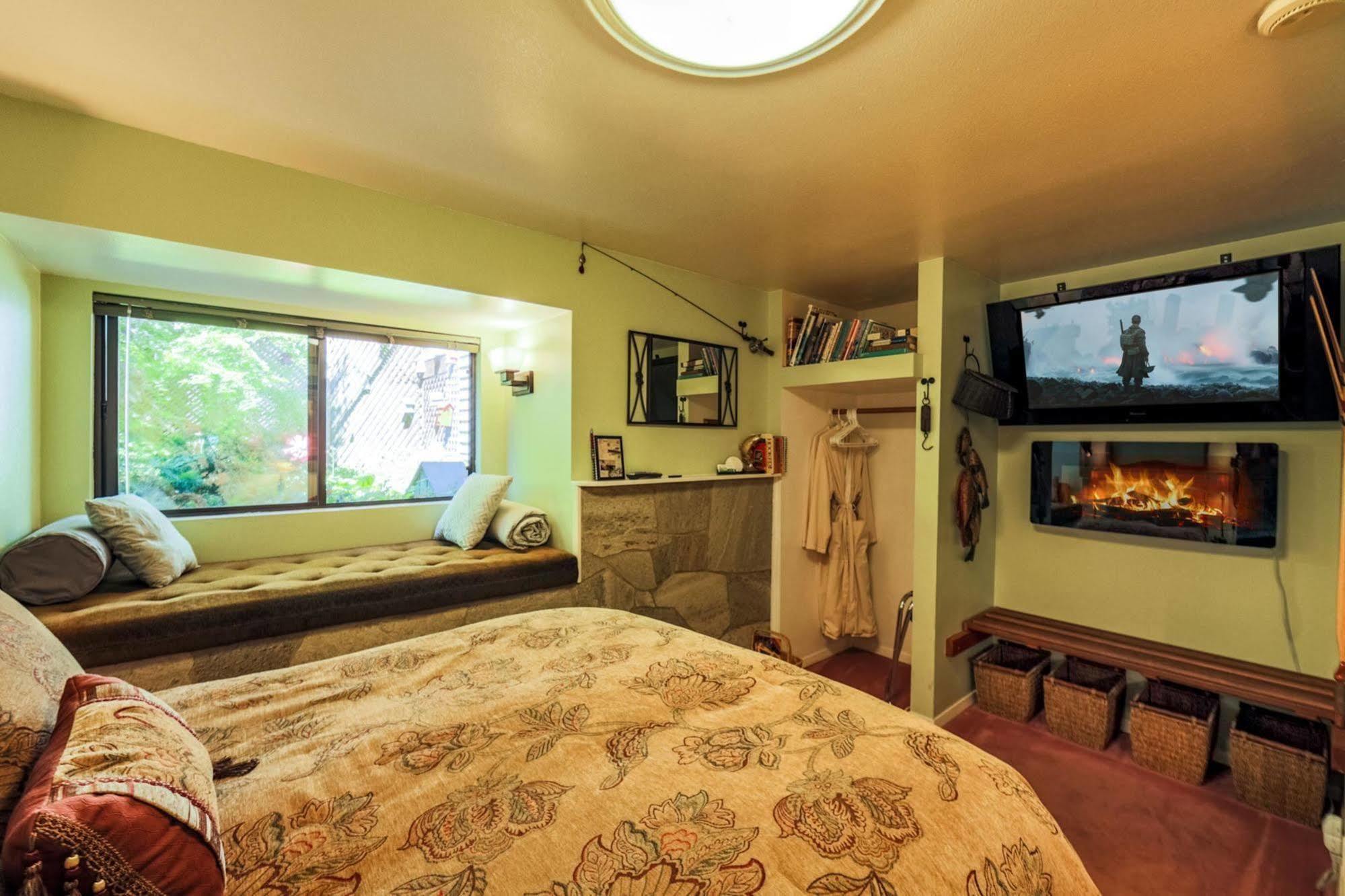 פריידי הרבור Hillside House Bed And Breakfast מראה חיצוני תמונה